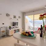 Artemisa Penthouse - Monsenor Apts *